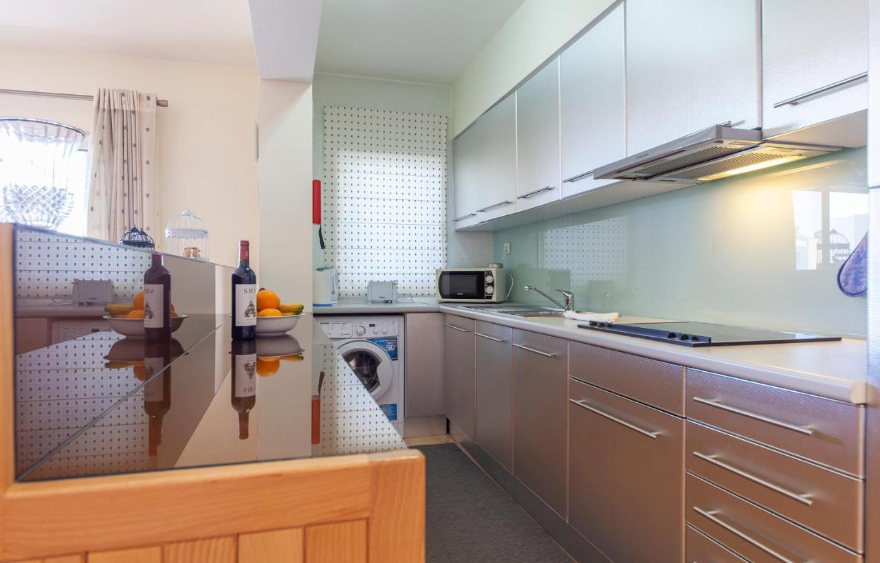 A23 - Marina Palm View Apartment Lagos Extérieur photo